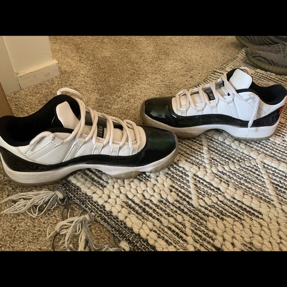Jordan 11 size 11.5 like new no box - Picture 3 of 5